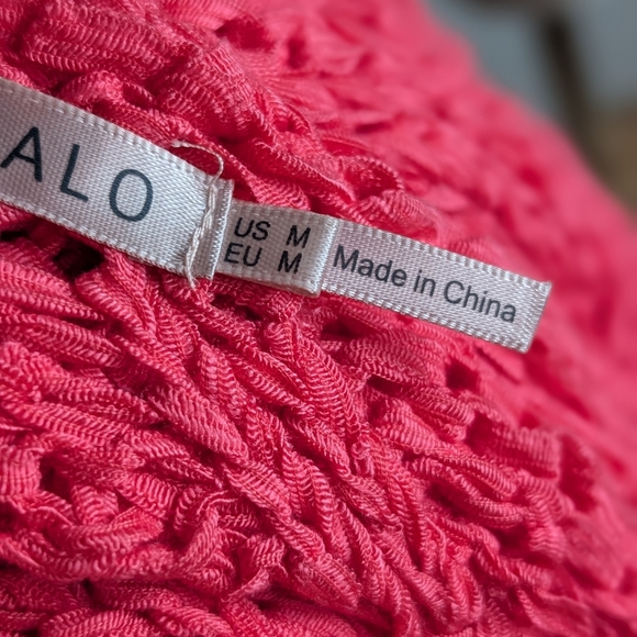 Women’s Open-Knit Coral /Raspberry Sweater - Picture 2 of 4